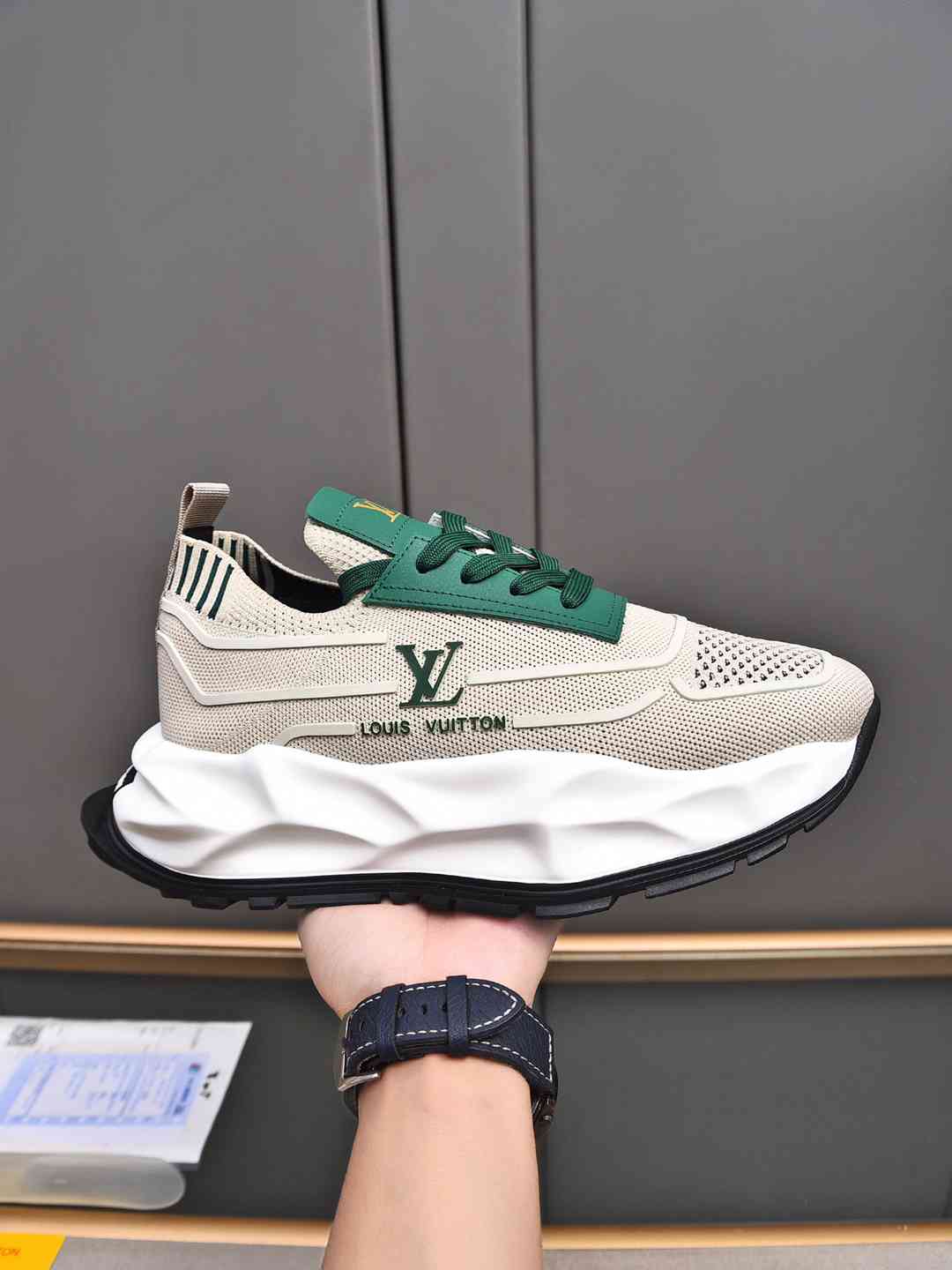 Sneaker LOUIS VUITTON BEIGE VERT