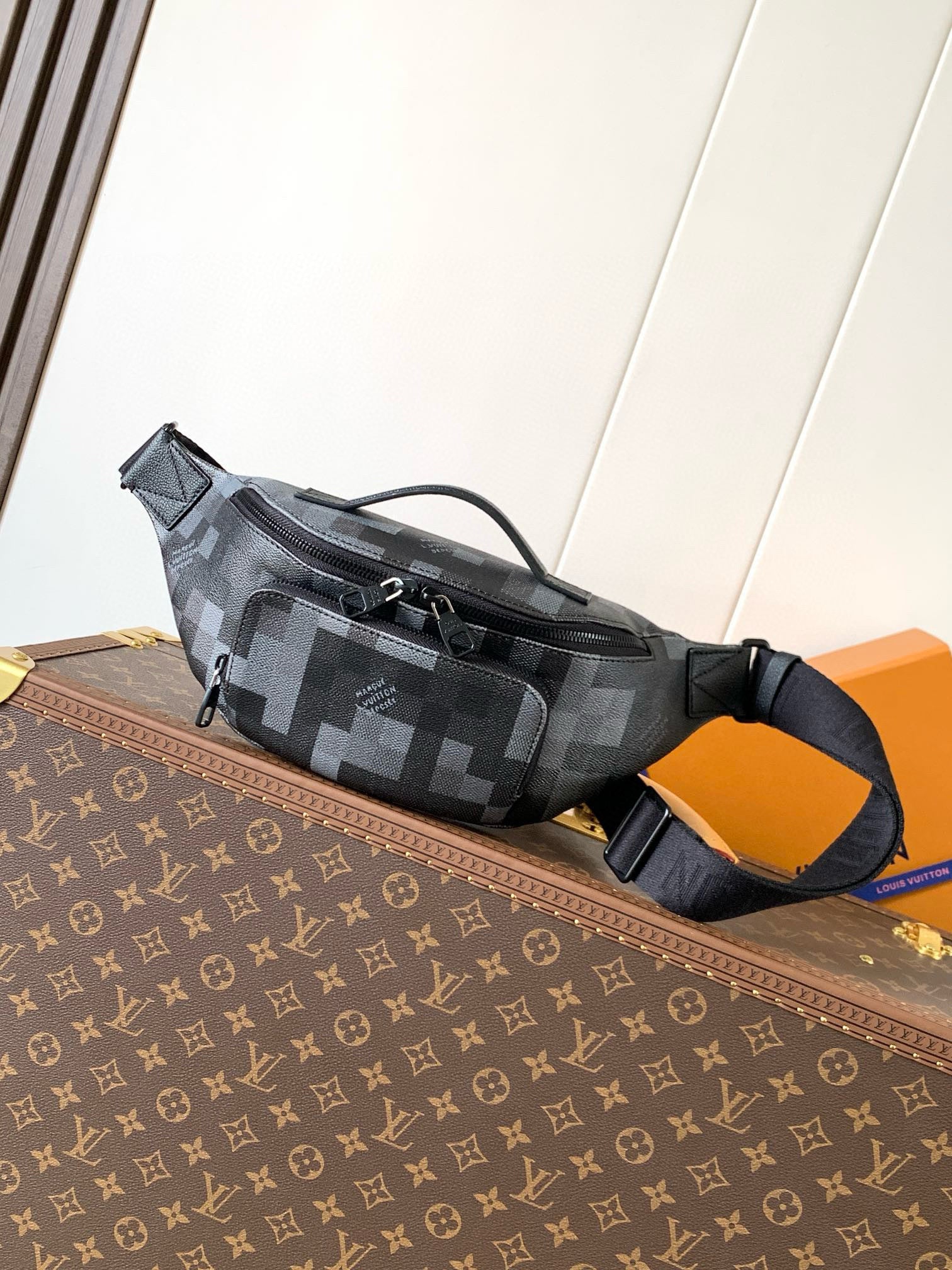 BANANE LOUIS VUITTON