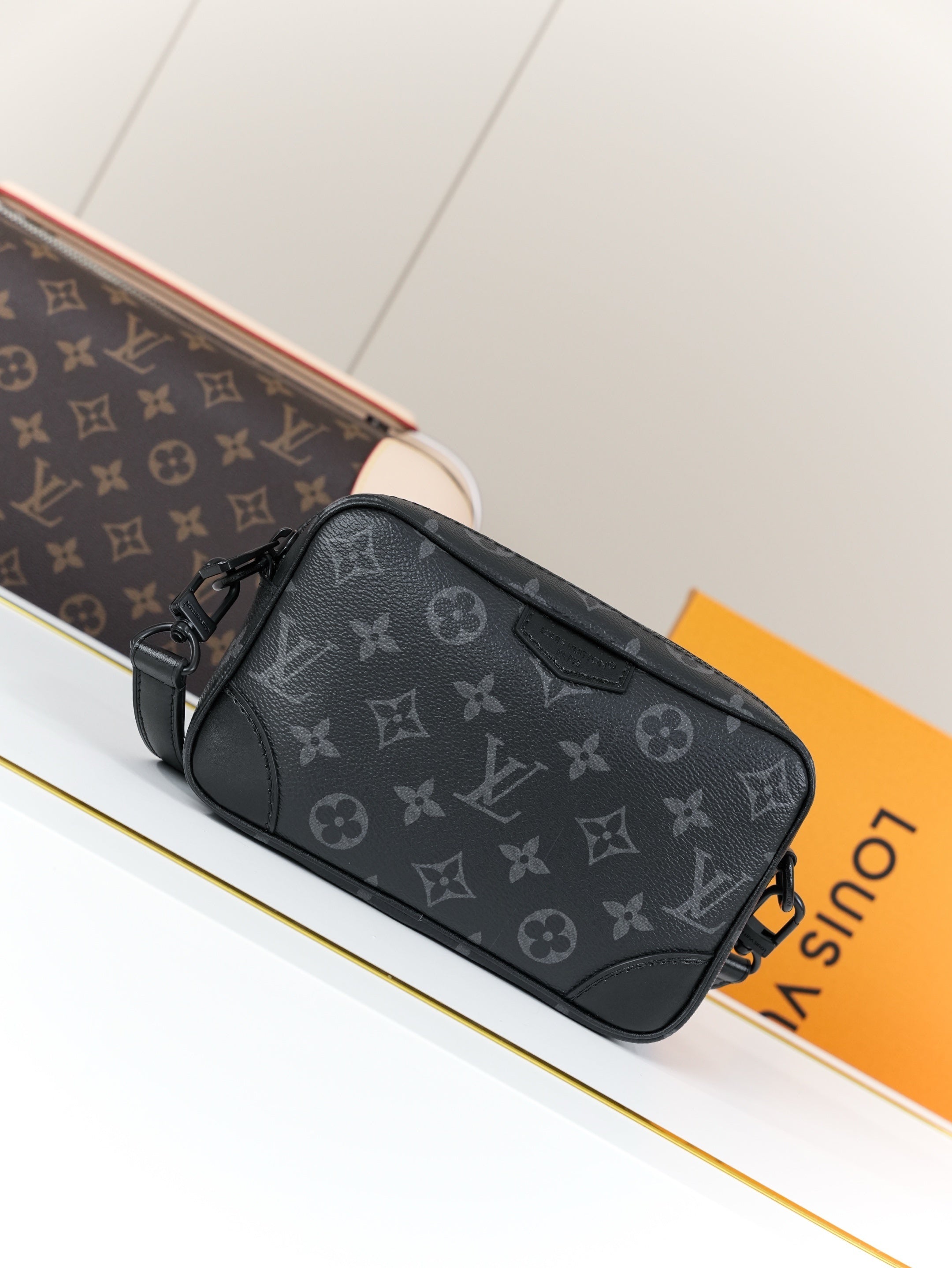 SACOCHE LOUIS VUITTON