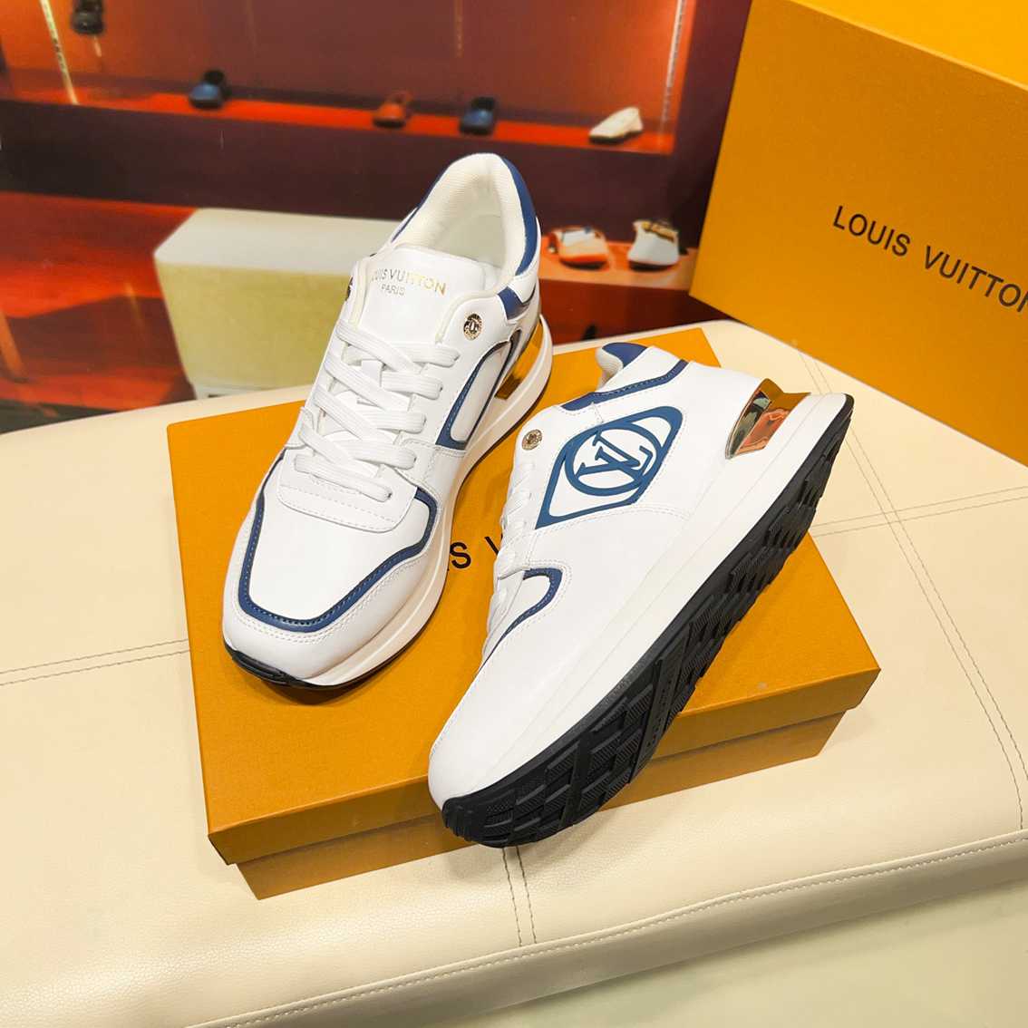 Basket Louis Vuitton Neo Run Away blanc bleue