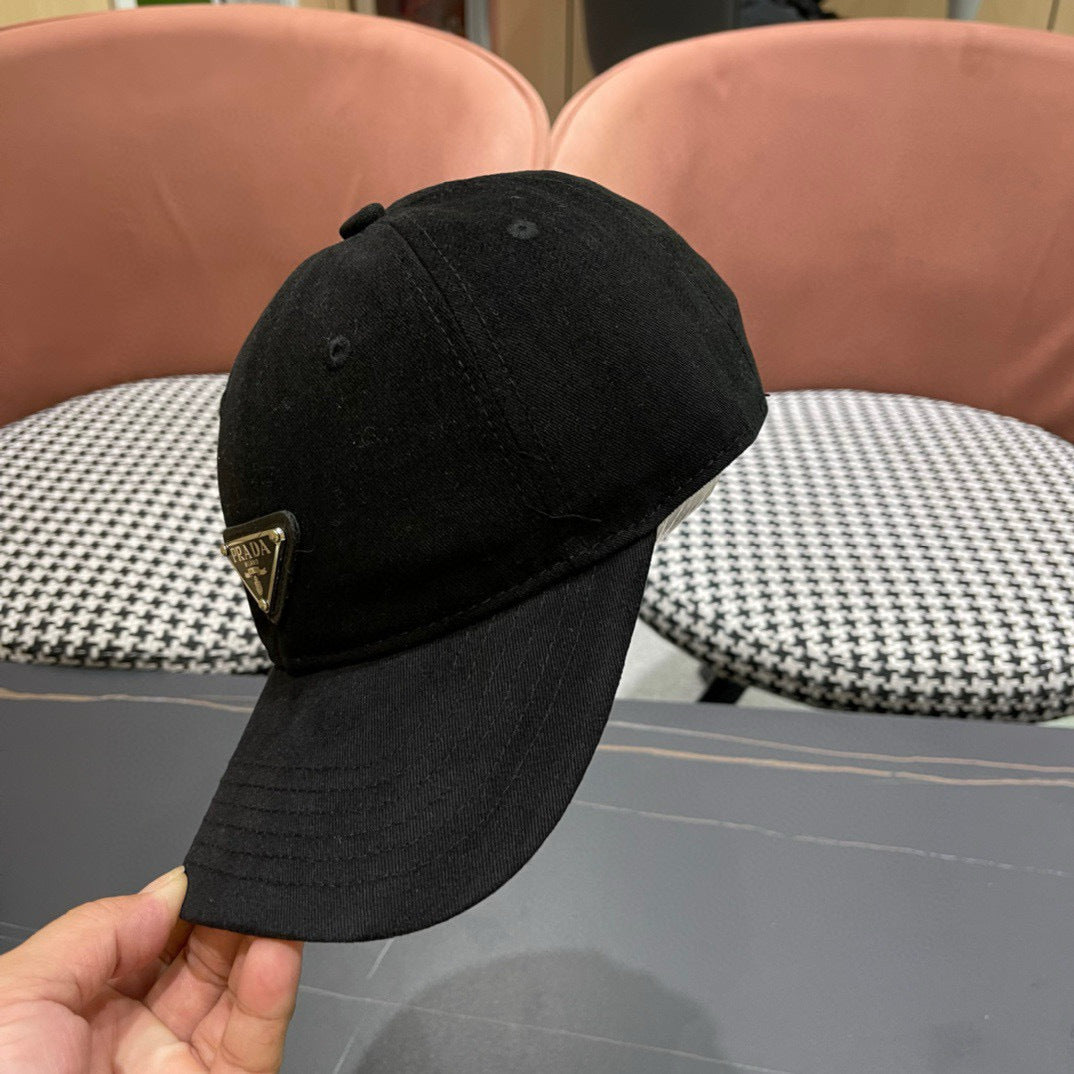 CASQUETTE PRADA