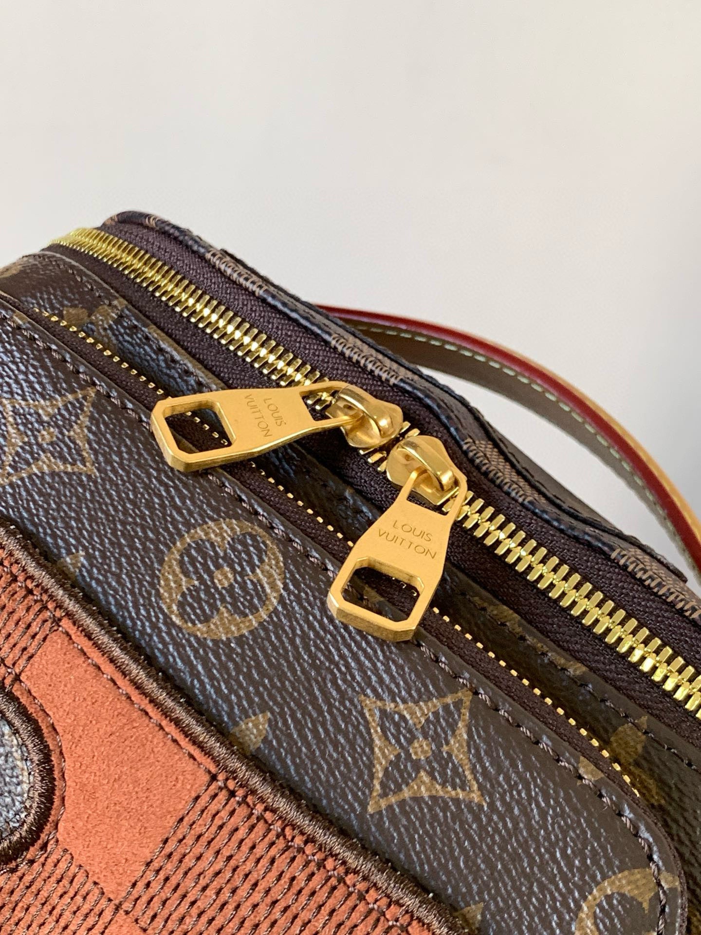 BANANE LOUIS VUITTON