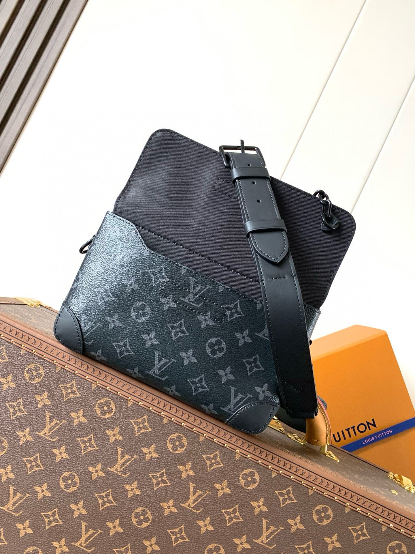 SACOCHE LOUIS VUITTON