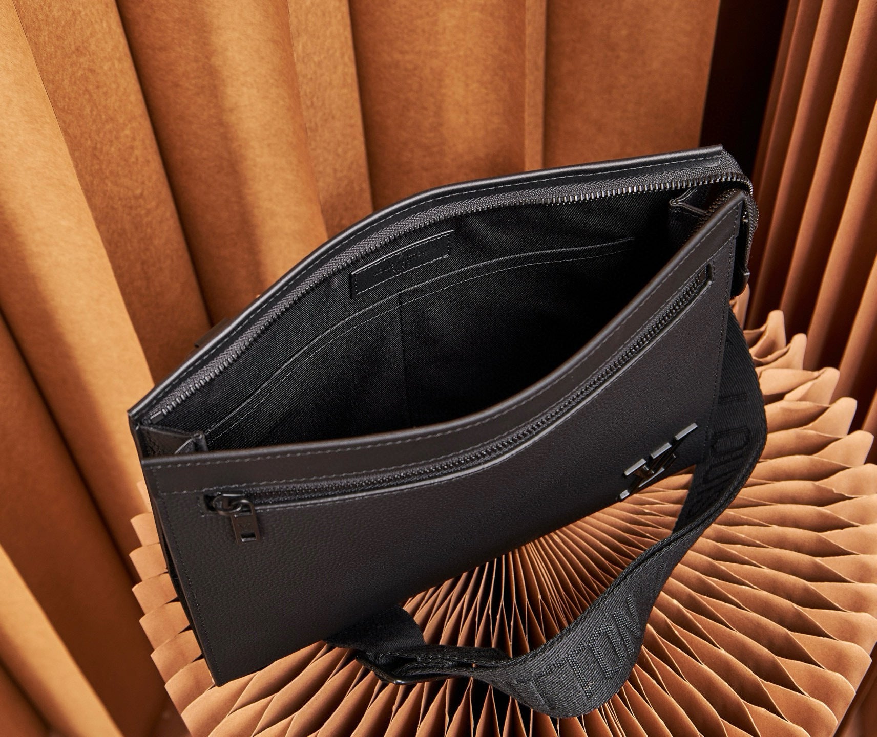 SACOCHE LOUIS VUITTON