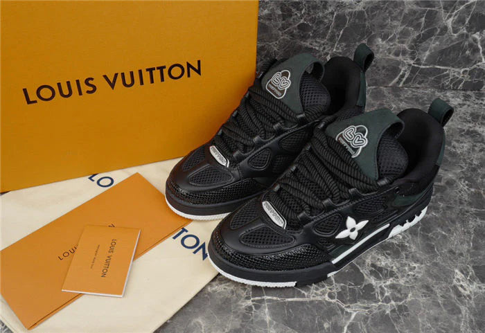 LOUIS VUITTON LV SKATE SNEAKER NOIR ET BLANC