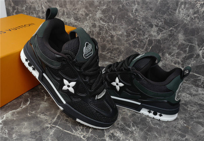 LOUIS VUITTON LV SKATE SNEAKER NOIR ET BLANC