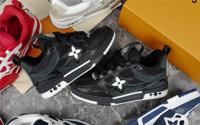 LOUIS VUITTON LV SKATE SNEAKER NOIR ET BLANC