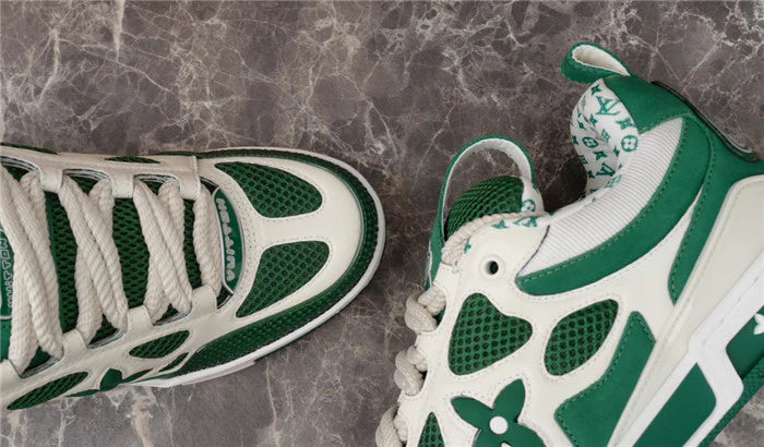 LOUIS VUITTON LV SKATE SNEAKER VERT BLANC