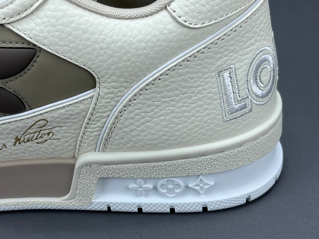 LOUIS VUITTON LV TRAINER SNEAKER BEIGE