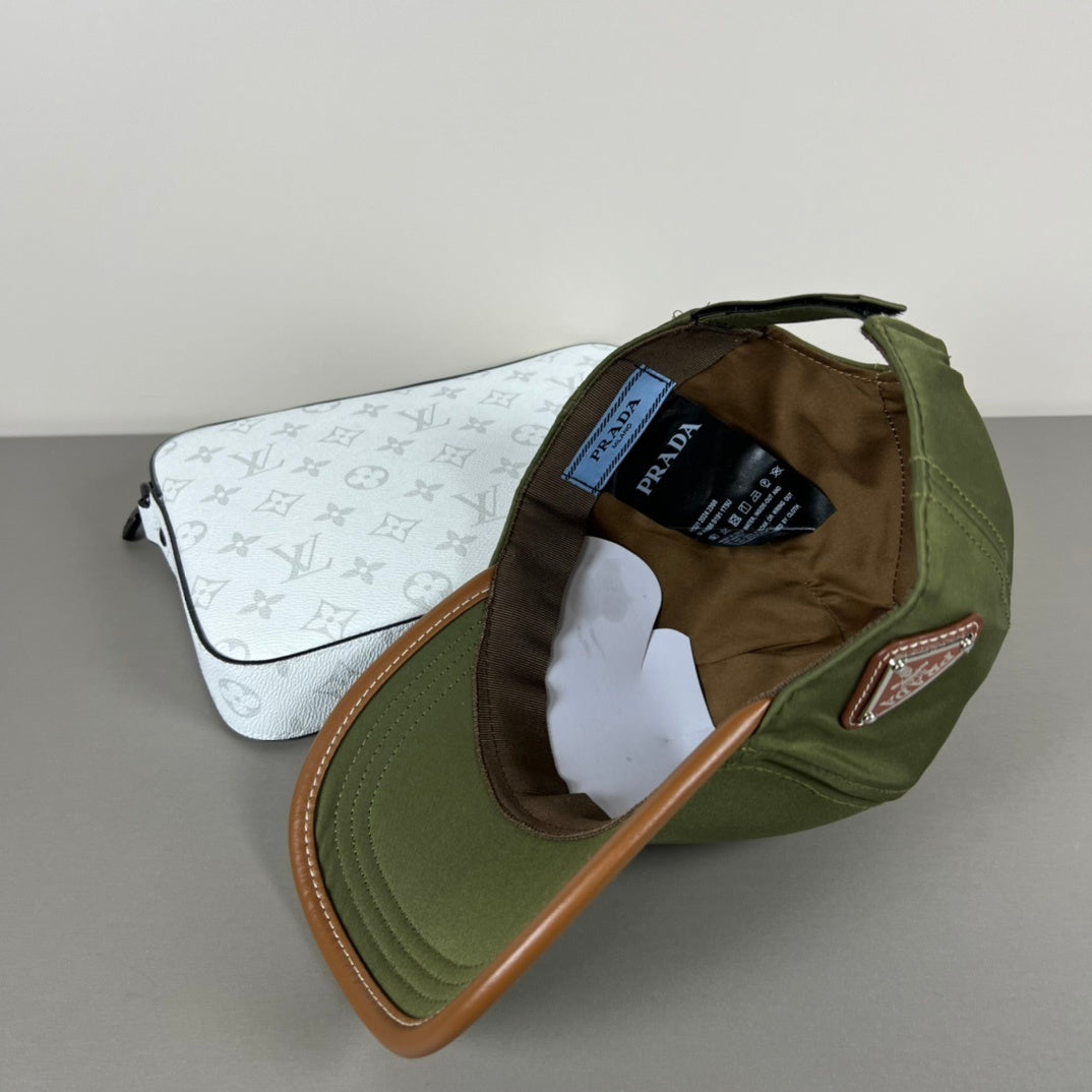 CASQUETTE PRADA