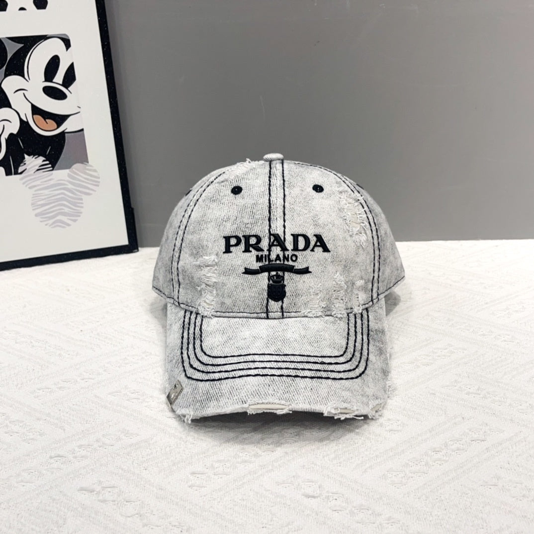 CASQUETTE PRADA