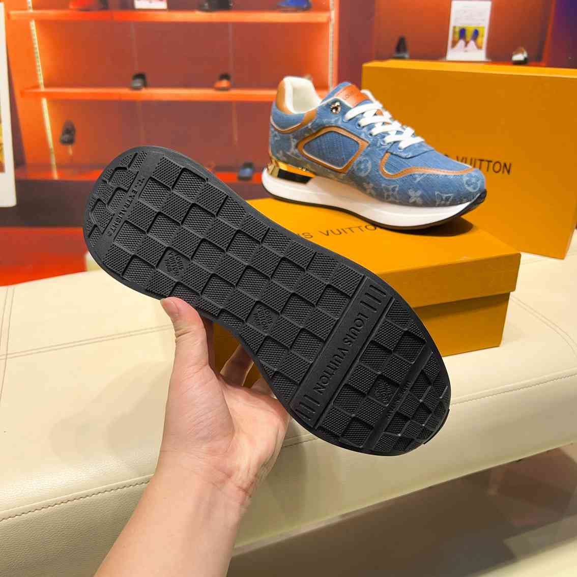 Basket Louis Vuitton Neo Run Away BLEUE JEANS monograme