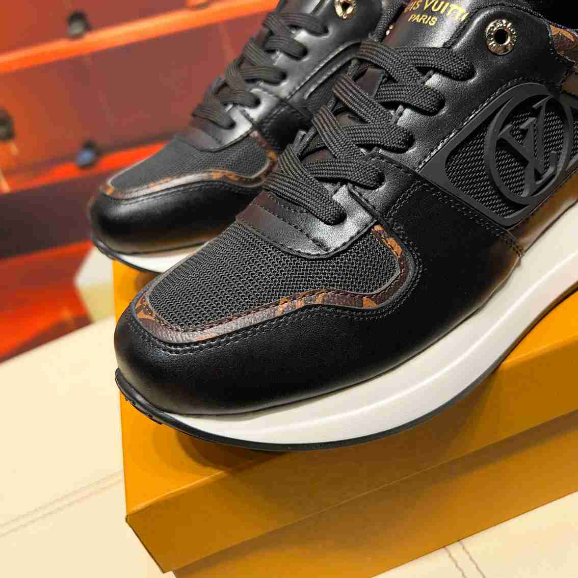 Basket Louis Vuitton Neo Run Away NOIR monograme