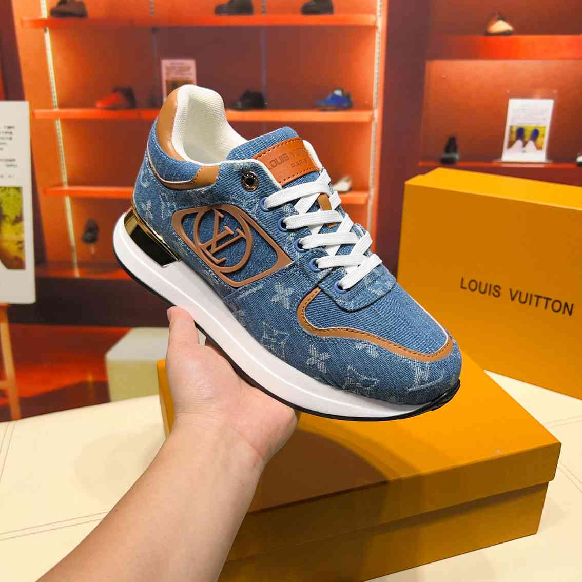 Basket Louis Vuitton Neo Run Away BLEUE JEANS monograme