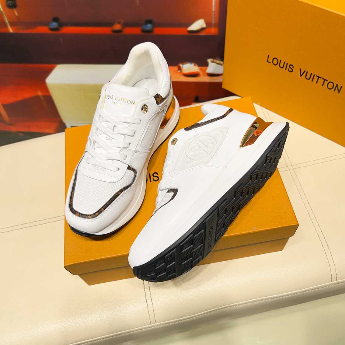 Basket Louis Vuitton Neo Run Away BLANC monograme