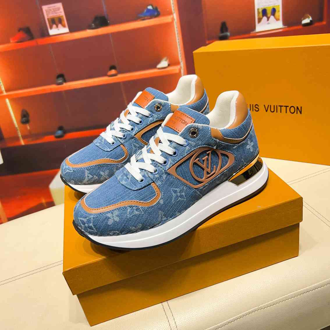 Basket Louis Vuitton Neo Run Away BLEUE JEANS monograme